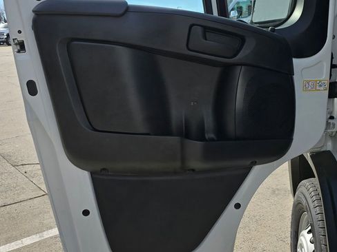 Used 2025 RAM ProMaster 3500 w/ Convenience Group image 22