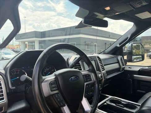 Used 2017 Ford F250 Platinum w/ Platinum Ultimate Package AWD/4WD image 15