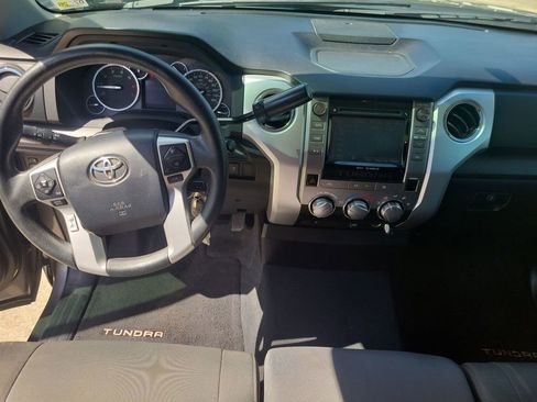 Used 2015 Toyota Tundra SR5 image 18