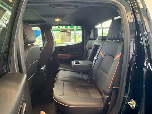 Used 2025 GMC Canyon AT4 w/ Technology Plus Package AWD/4WD image 11