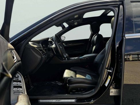 Used 2019 Cadillac CTS V w/ Luxury Package image 19