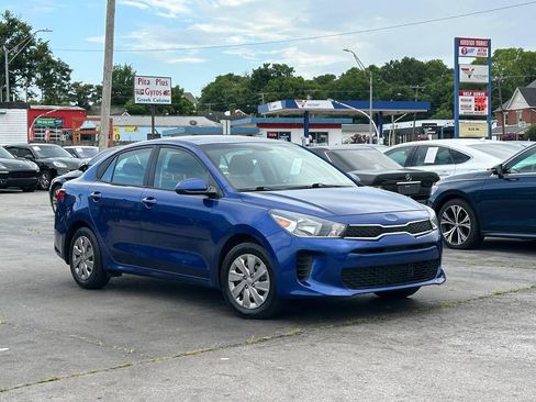 Used 2019 Kia Rio S FWD image 3
