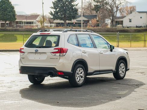 Used 2021 Subaru Forester image 5