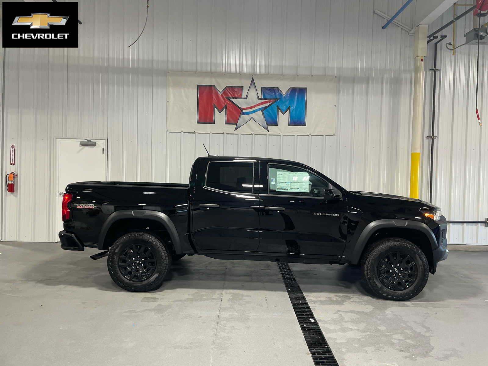 New 2026 Chevrolet Colorado Trail Boss AWD/4WD image 1