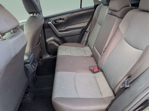 Used 2024 Toyota RAV4 XLE FWD image 9