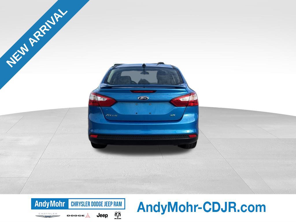 Used 2012 Ford Focus SE w/ SE Winter Pkg FWD image 6