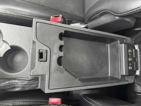 Used 2012 Jeep Liberty Limited Jet w/ Comfort/Convenience Group image 24