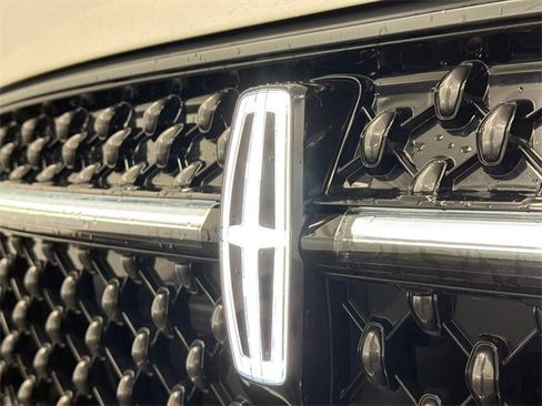 Used 2024 Lincoln Nautilus Black Label w/ Jet Appearance Package (87T) image 14