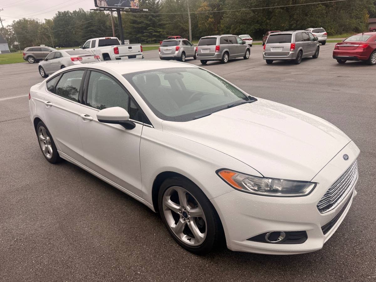 Used 2016 Ford Fusion S w/ Equipment Group 101A FWD image 4