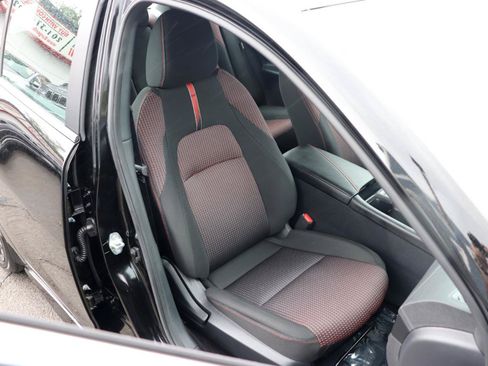 Used 2026 Nissan Sentra SR w/ Floor Mat Package FWD image 14