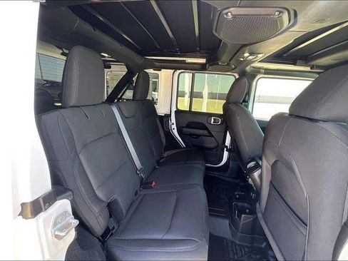 Used 2023 Jeep Wrangler Sahara w/ LED Lighting Group image 32