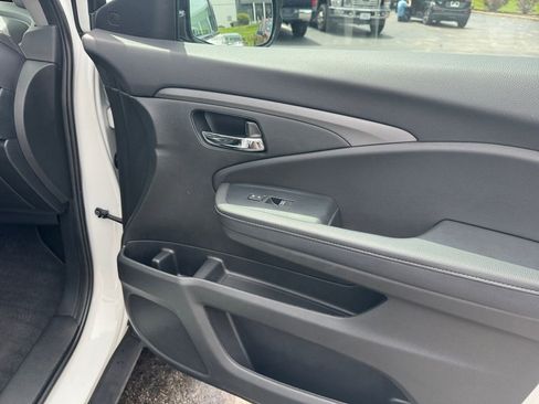 Certified 2023 Honda Ridgeline RTL image 22