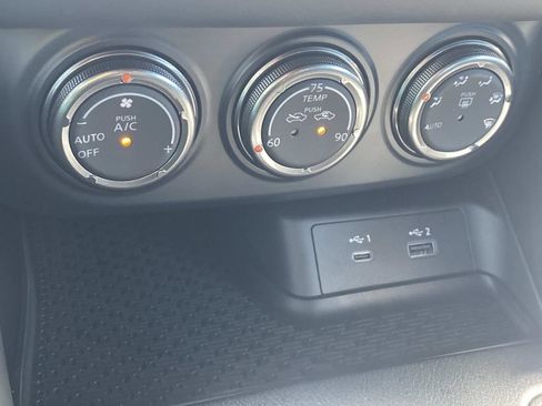 Used 2024 Nissan Z Performance w/ Floor Mat Package image 16