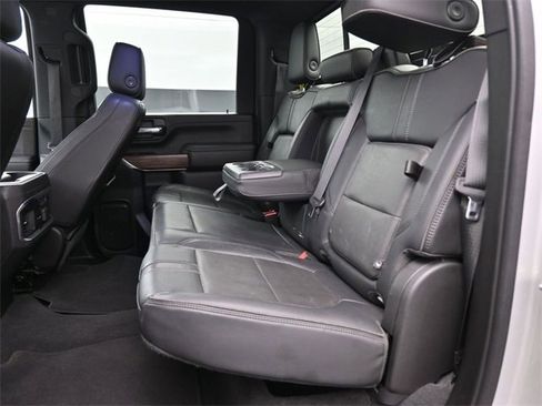 Used 2020 Chevrolet Silverado 2500 High Country w/ Technology Package image 16