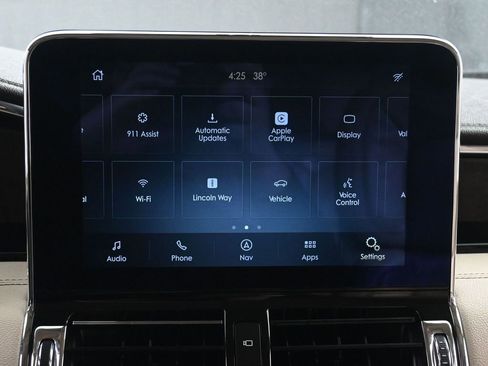 Used 2020 Lincoln Navigator Reserve w/ Cargo Convenience Package image 34