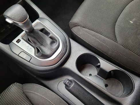 Used 2020 Kia Forte LXS FWD image 26