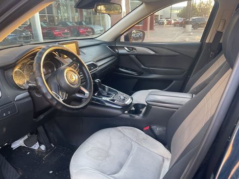 Used 2018 MAZDA CX-9 Sport FWD image 11