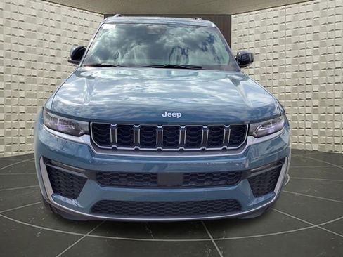 New 2026 Jeep Grand Cherokee Limited image 3