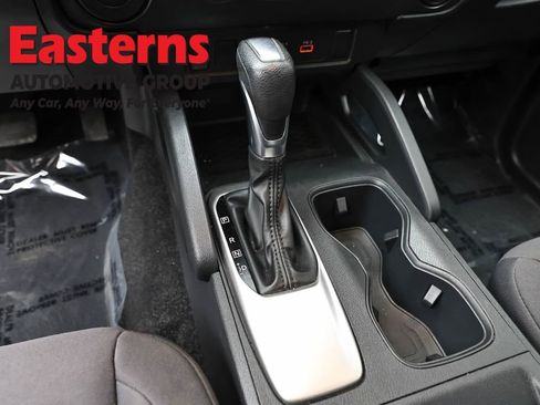 Used 2022 Nissan Frontier S RWD image 13