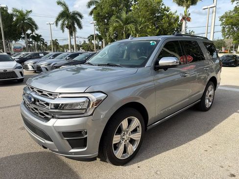Used 2024 Ford Expedition Platinum AWD/4WD image 9