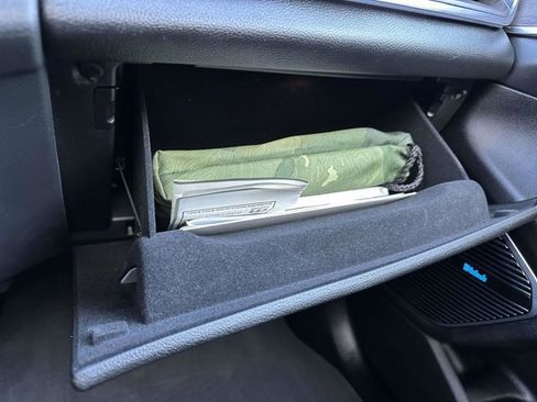 Used 2023 Jeep Grand Cherokee Overland image 28