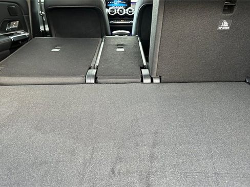 Used 2023 Mercedes-Benz EQB 300 4MATIC w/ Exclusive Package image 17