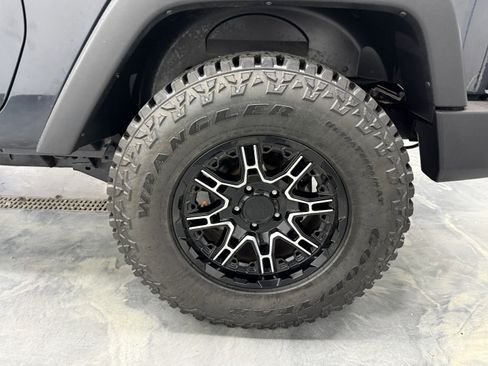 Used 2016 Jeep Wrangler Sport w/ Quick Order Package 24S AWD/4WD image 21