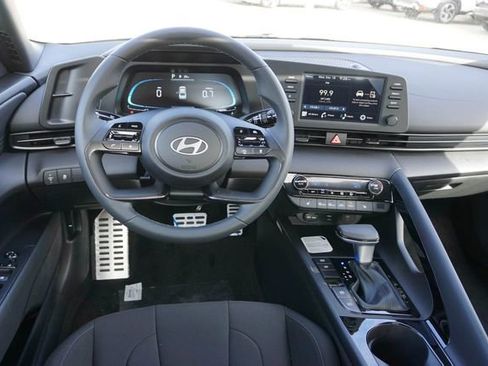 New 2026 Hyundai Elantra SEL Sport Premium FWD image 15