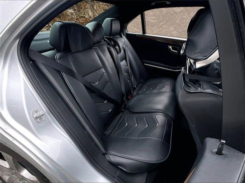 Used 2015 Mercedes-Benz E 350 4MATIC Sedan image 23