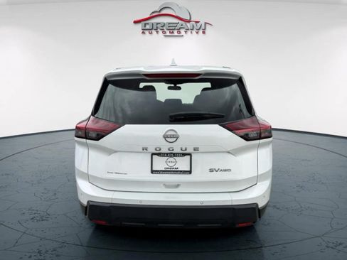 Used 2024 Nissan Rogue SV AWD/4WD image 12