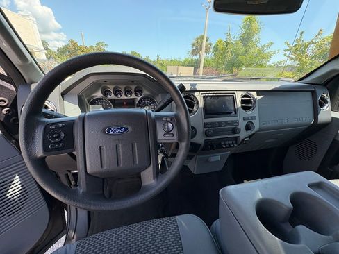 Used 2016 Ford F250 XLT w/ XLT Value Package AWD/4WD image 8