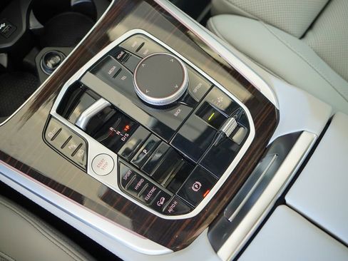 New 2026 BMW X5 xDrive50e w/ M Sport Package image 20