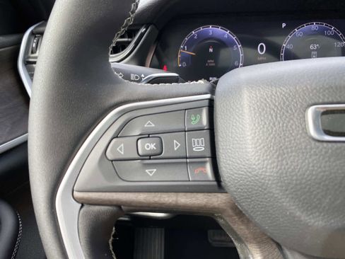 New 2026 Jeep Grand Cherokee Altitude image 13