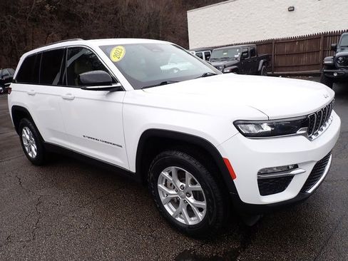 Used 2023 Jeep Grand Cherokee Limited image 9