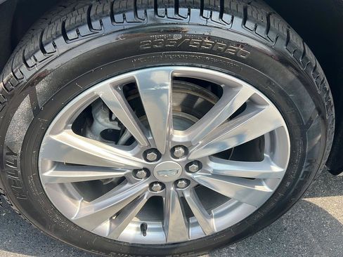 Used 2024 Cadillac XT6 Premium Luxury AWD/4WD image 41
