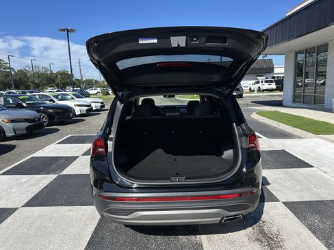 Used 2023 Hyundai Santa Fe SEL FWD image 5