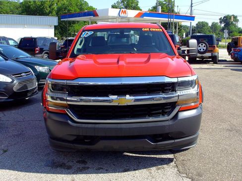 Used 2017 Chevrolet Silverado 1500 W/T w/ Trailering Package AWD/4WD image 2