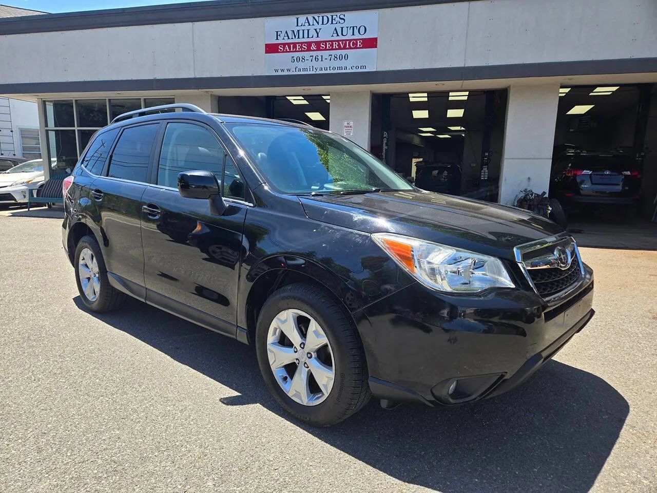 Used 2015 Subaru Forester 2.5i Premium w/ All-Weather Package AWD/4WD image 46