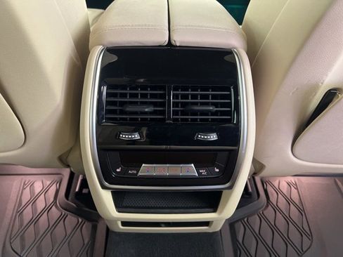 Used 2021 BMW X5 xDrive40i w/ Premium Package image 17