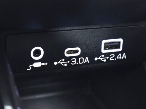 Used 2023 Subaru Outback Premium AWD/4WD image 22
