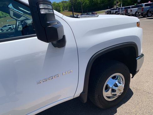 Used 2025 Chevrolet Silverado 3500 LT w/ Convenience Package AWD/4WD image 51