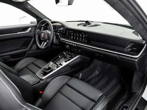 Used 2025 Porsche 911 Carrera 4 GTS image 26