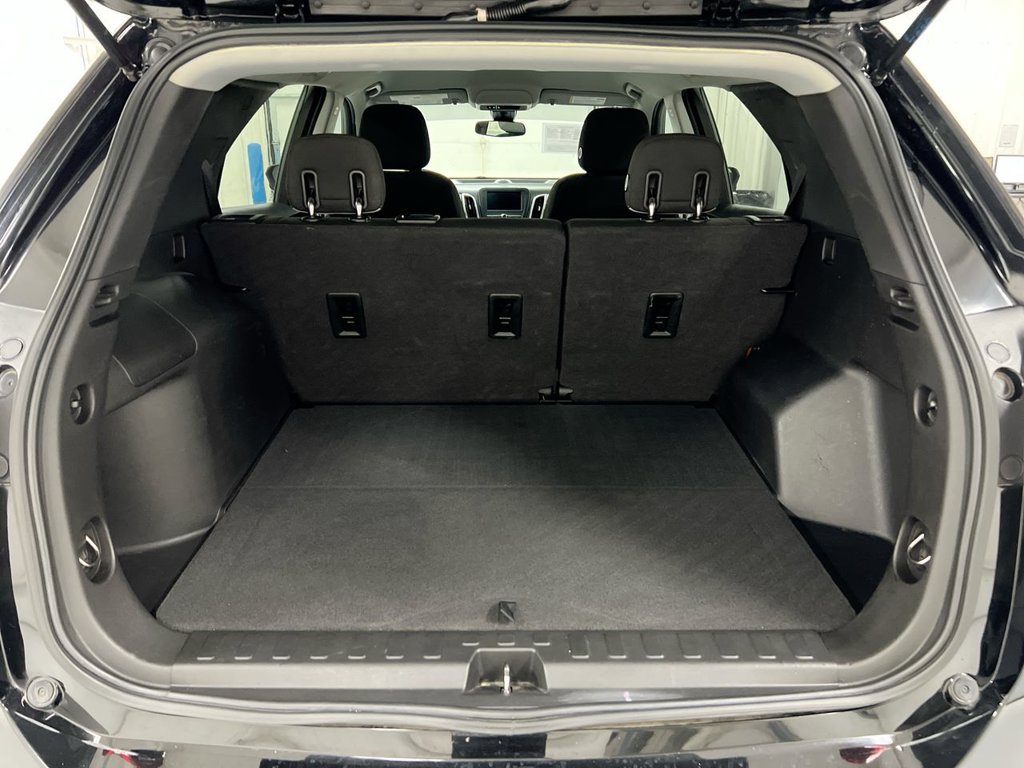 Used 2020 Chevrolet Equinox LS FWD image 23