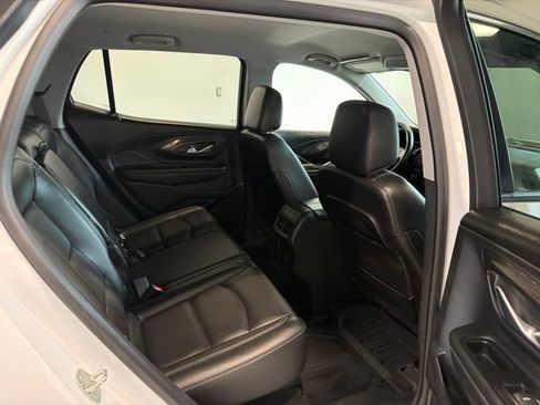 Used 2022 GMC Terrain SLT w/ LPO, Floor Liner Package AWD/4WD image 40