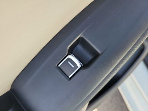 Used 2018 Honda Accord LX image 14