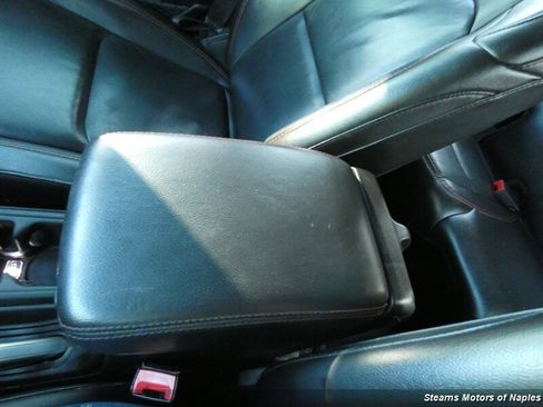 Used 2019 Jeep Wrangler Unlimited Rubicon image 37