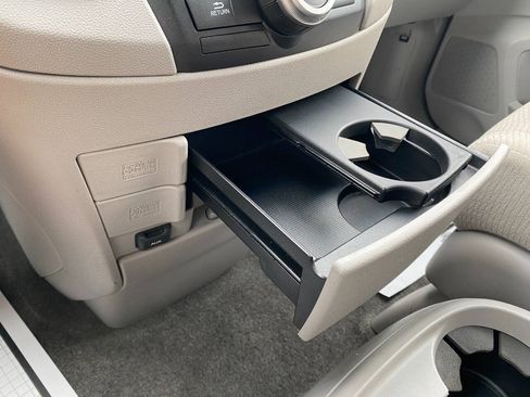 Used 2011 Honda Odyssey EX image 16