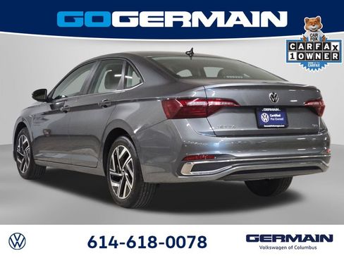 Used 2023 Volkswagen Jetta SEL FWD image 13