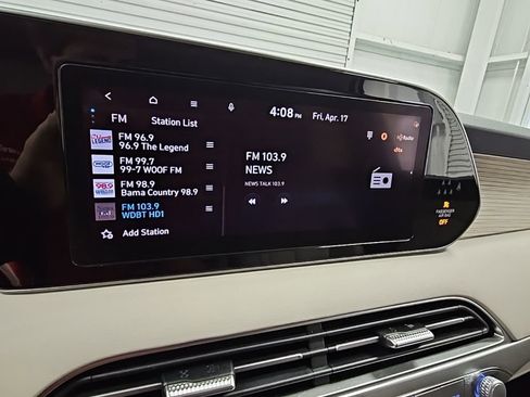 Used 2021 Hyundai Palisade SEL w/ Premium Package image 17