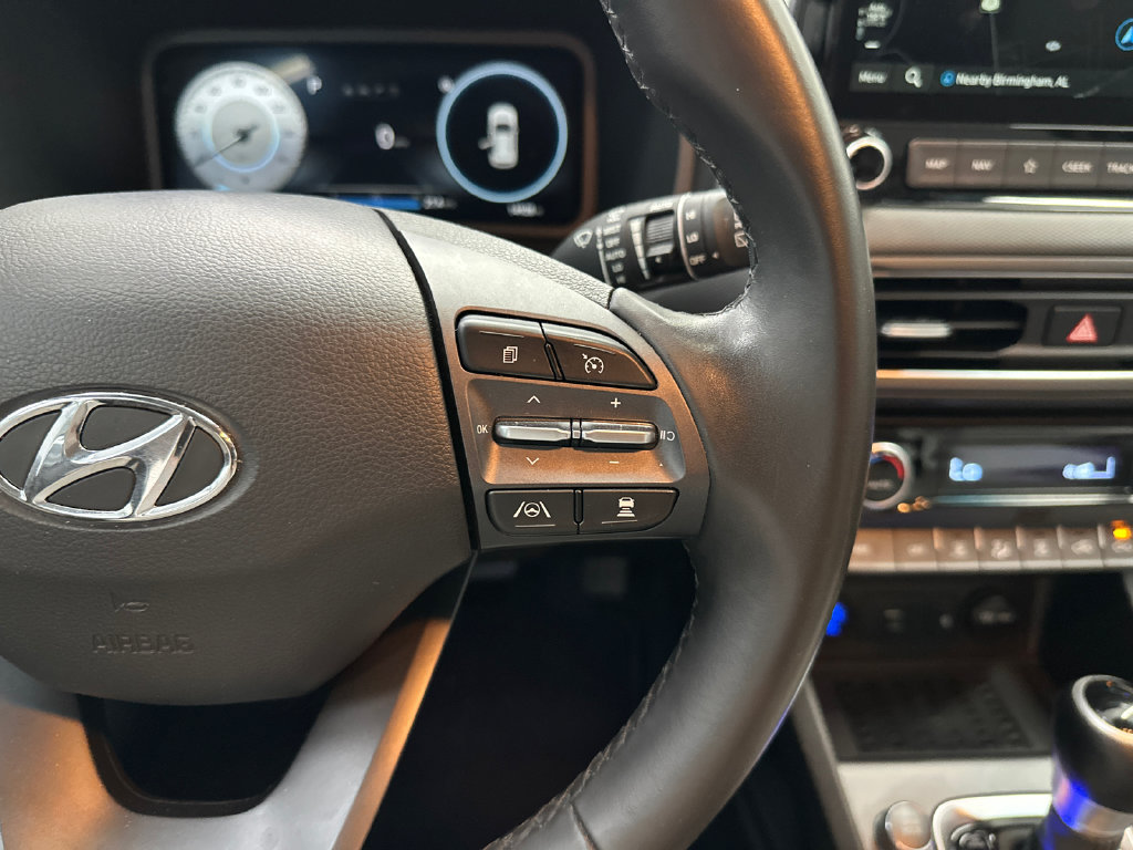 Used 2023 Hyundai Kona Limited FWD image 27